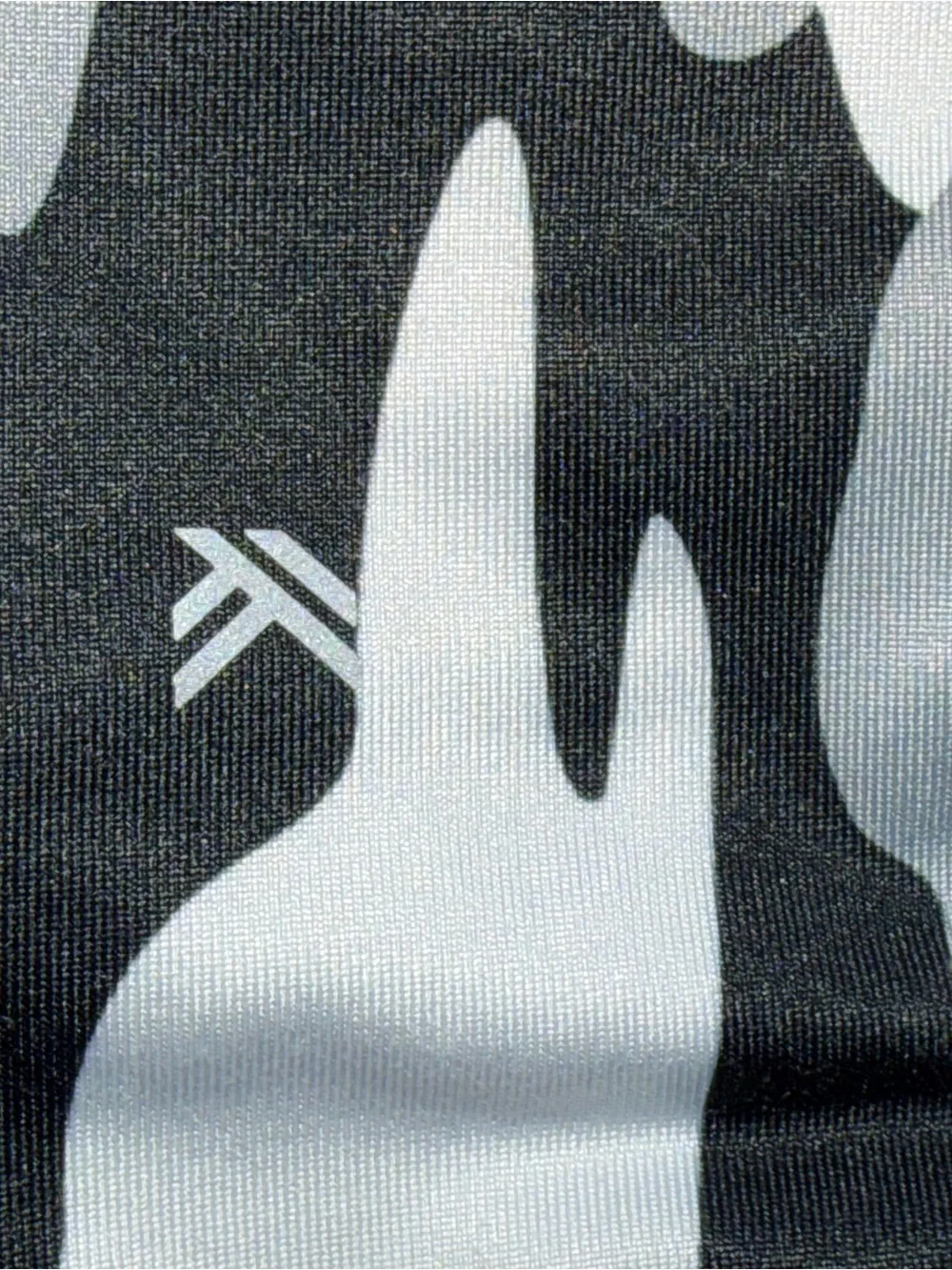 Kyodan Camo Print Leggings in Black, Gray & White